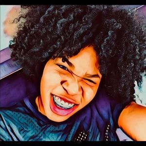 Meet your Posher, Kena